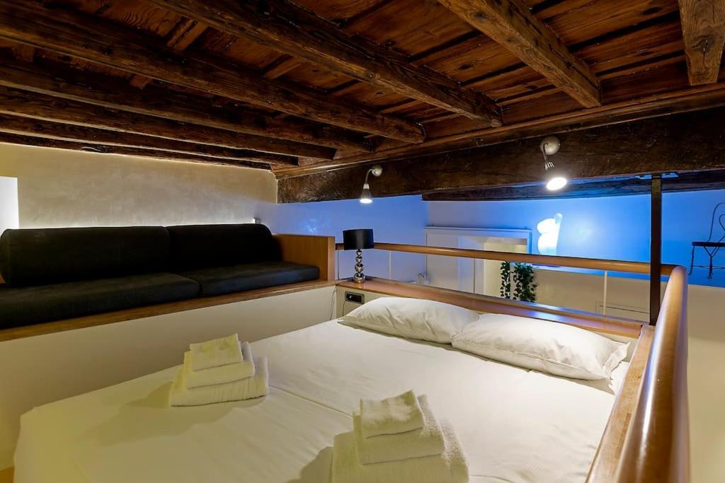 Restart Nettuno Apartment Rom